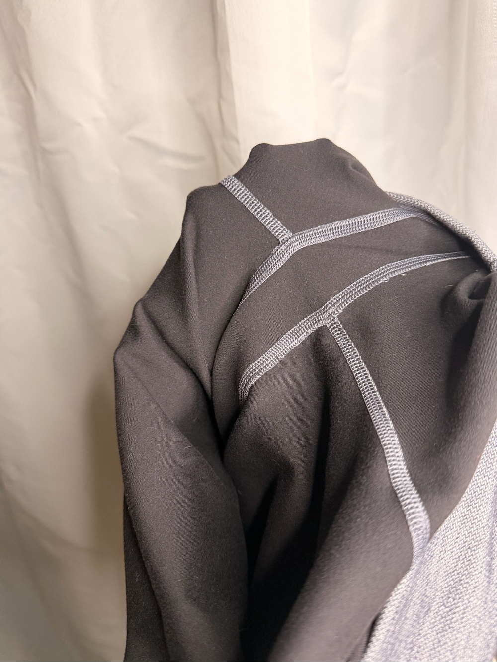 lululemon athletica Heather Gray Leggings Size 6 - Picture 6 of 7